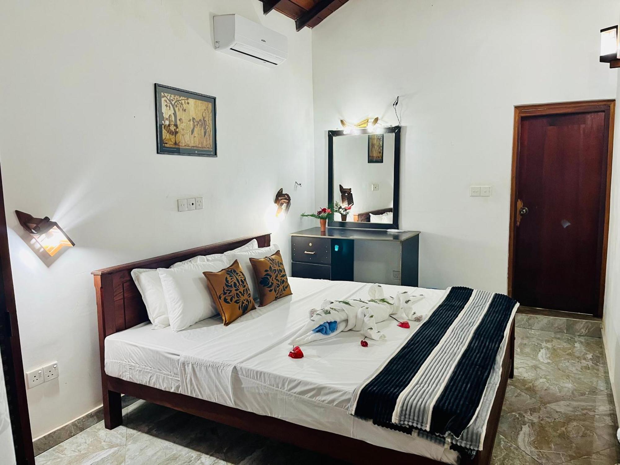 Villa Roy Bentota Bagian luar foto