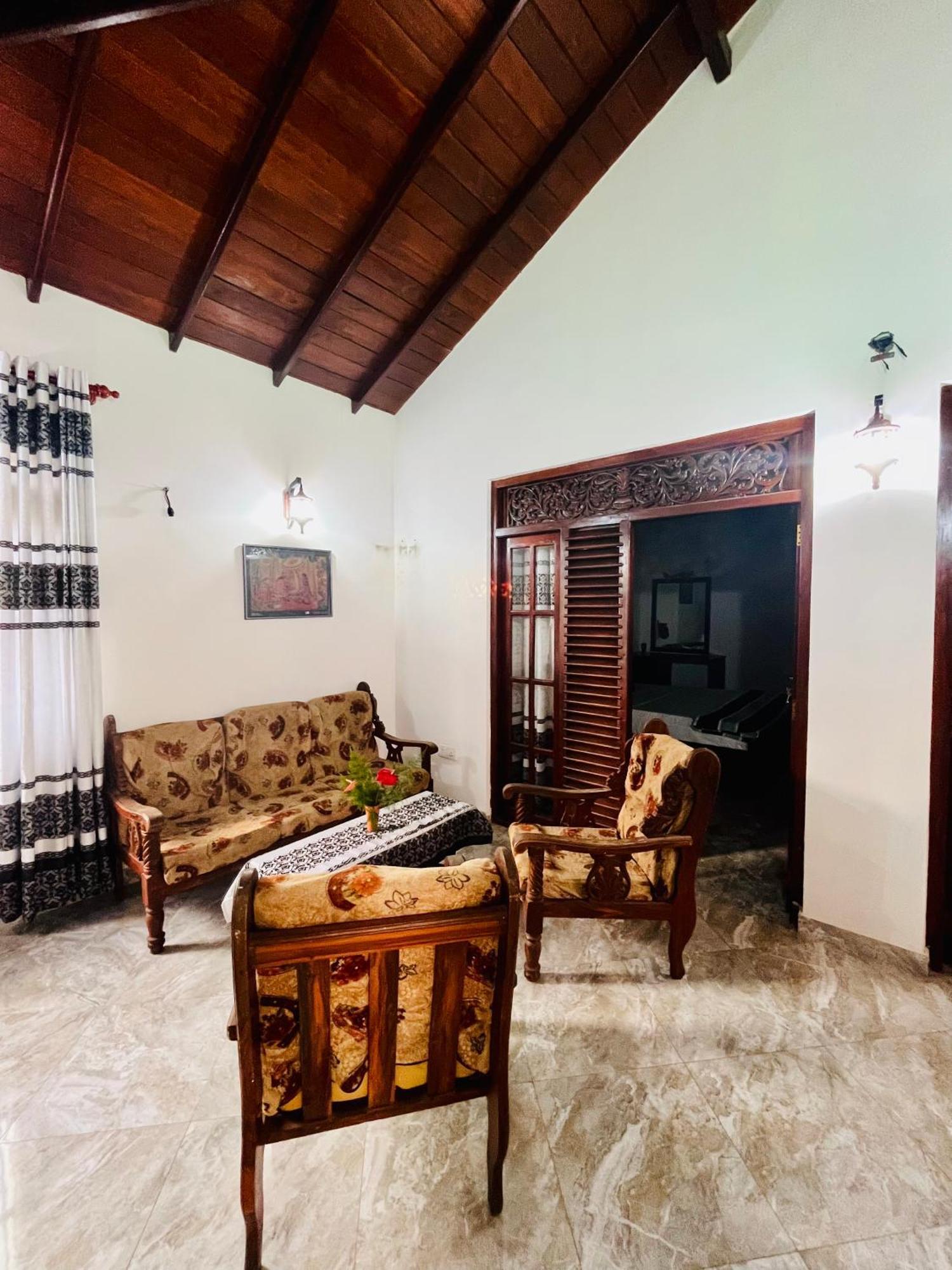 Villa Roy Bentota Bagian luar foto